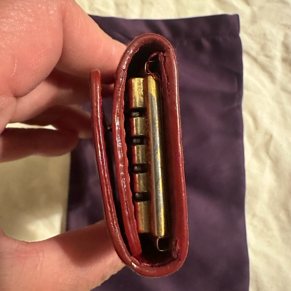 Louis Vuitton Vernice Key Holders - Picture 5 of 6